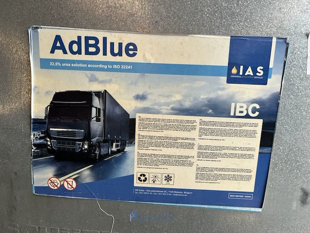 Ibc-container met plm 200 l adblue - afbeelding 3 van  5