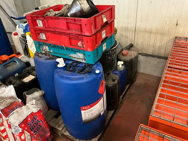 Ibc container, pompen en jerrycans - afbeelding 14 van  14