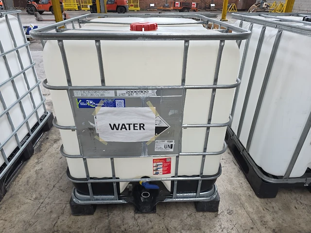 Ibc container schutz 1000l - afbeelding 1 van  5