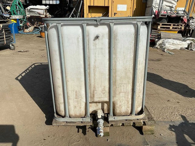 Ibc container - afbeelding 1 van  4