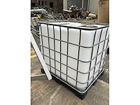 Ibc-container - afbeelding 2 van  3