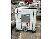 Ibc-container - afbeelding 3 van  3
