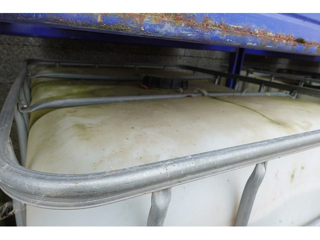 Ibc container - afbeelding 2 van  3