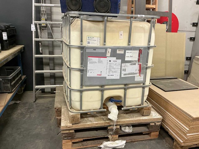 Ibc container - afbeelding 2 van  3