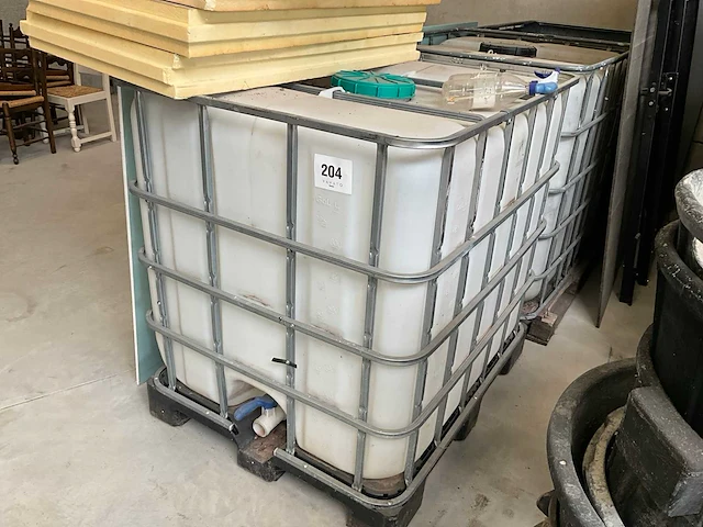 Ibc containers (2x) - afbeelding 1 van  5