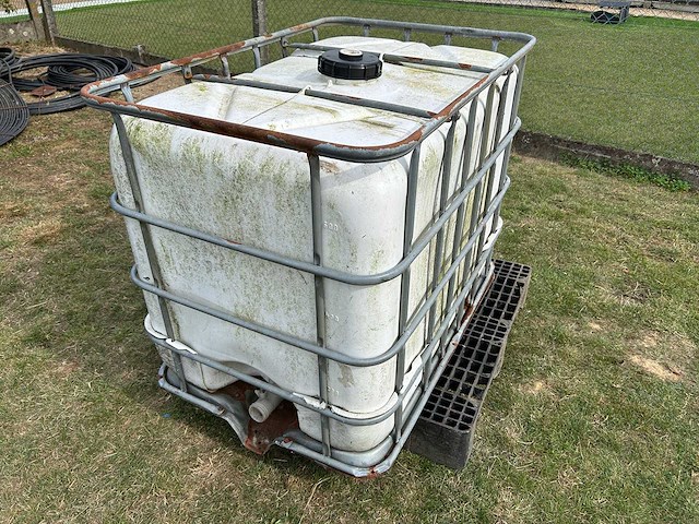 Ibc-tank - container voor opslag (regen)water - afbeelding 1 van  5