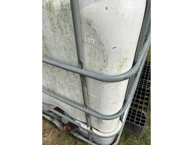 Ibc-tank - container voor opslag (regen)water - afbeelding 4 van  5