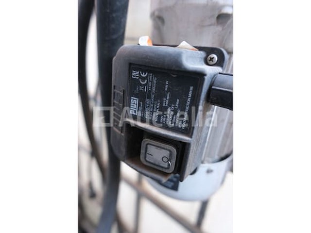 Ibc-tank + pomp - afbeelding 3 van  7