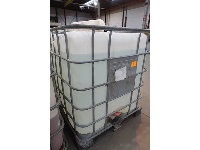 Ibc vat + inhoud - afbeelding 2 van  5