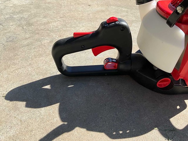 Ibea ts2460 haagschaar op benzine - afbeelding 6 van  9