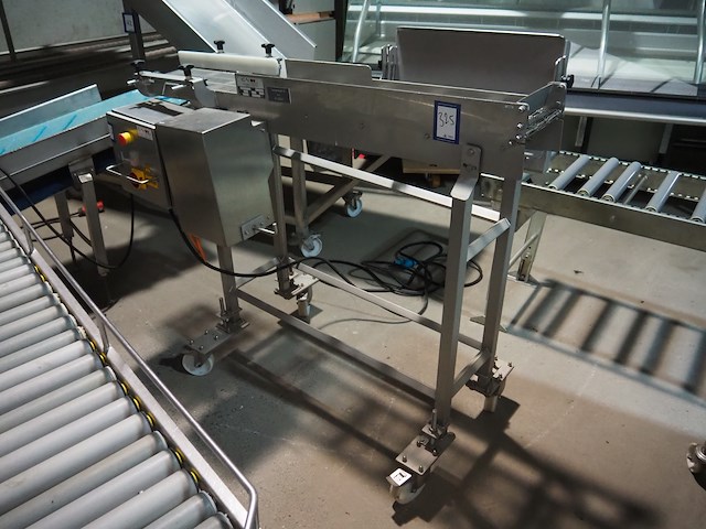 Ic-s - afbeelding 1 van  9