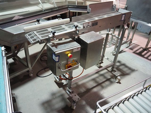 Ic-s - afbeelding 2 van  9