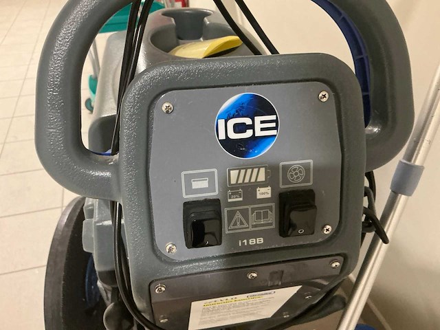 Ice i18b accu vloerschrobmachine - afbeelding 2 van  7