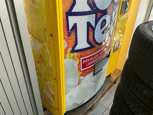 Ice tea verkoopautomaat - drankautomaat - afbeelding 1 van  3