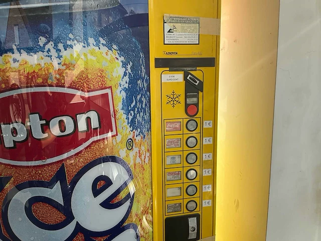Ice tea verkoopautomaat - drankautomaat - afbeelding 2 van  3