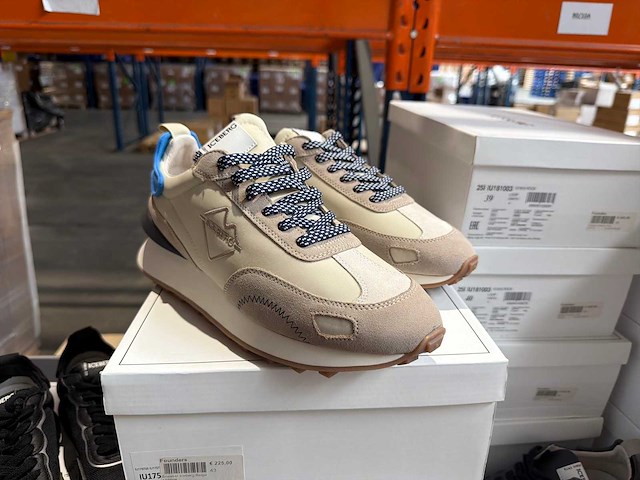 Iceberg sneakers - afbeelding 1 van  4