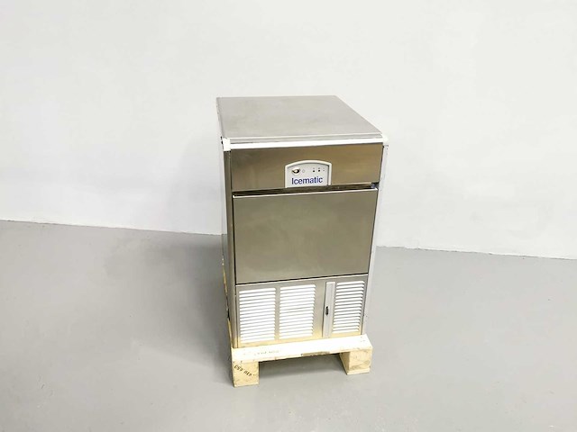 Icematic - e35 - ijsblokjesmachine - afbeelding 1 van  2