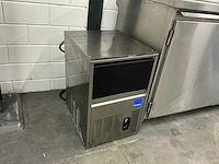Icematic - ijsblokjesmachine - afbeelding 1 van  3