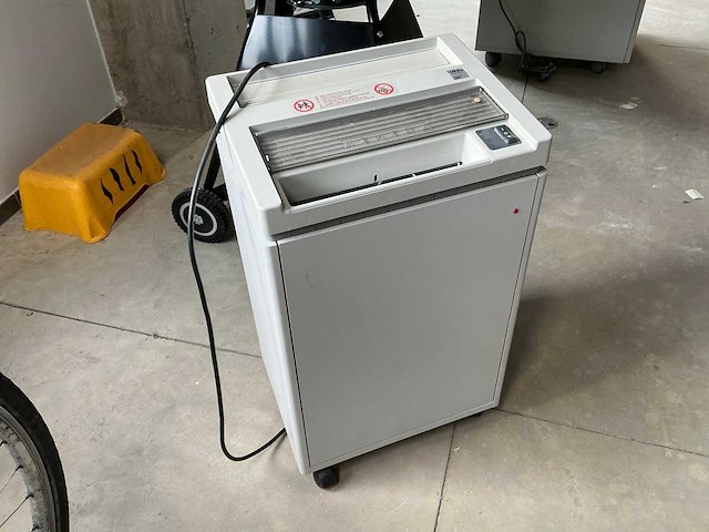 Ideal 2401 papiervernietiger - afbeelding 1 van  5