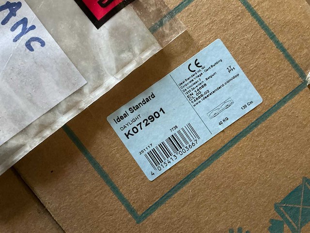 Ideal standard dubbele wastafel (2x) + enkele wastafel - afbeelding 1 van  4