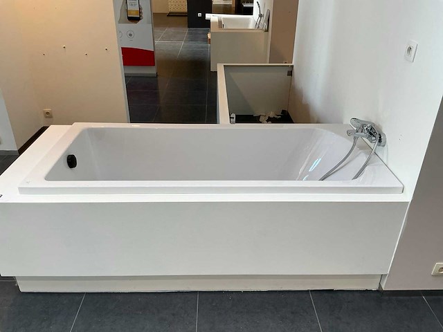 Ideal standard ligbad - afbeelding 2 van  4