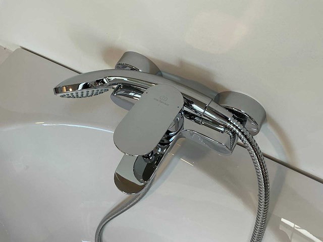 Ideal standard ligbad - afbeelding 4 van  4