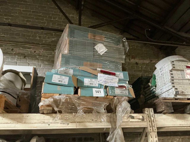 Ideal standard partij divers sanitair materiaal - afbeelding 1 van  1