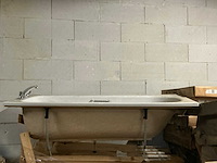 Ideal standard polyester badkuip - afbeelding 1 van  4