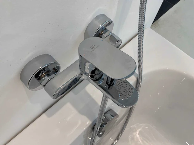 Ideal standard simplicity bad met mengkraan - afbeelding 3 van  6