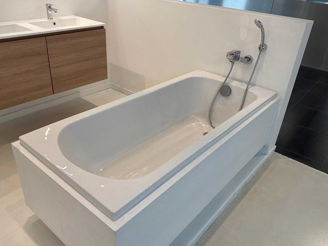 Ideal standard simplicity bad met mengkraan - afbeelding 1 van  6