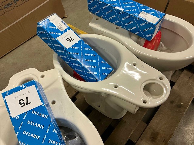 Ideal standard staande toilet - afbeelding 1 van  5