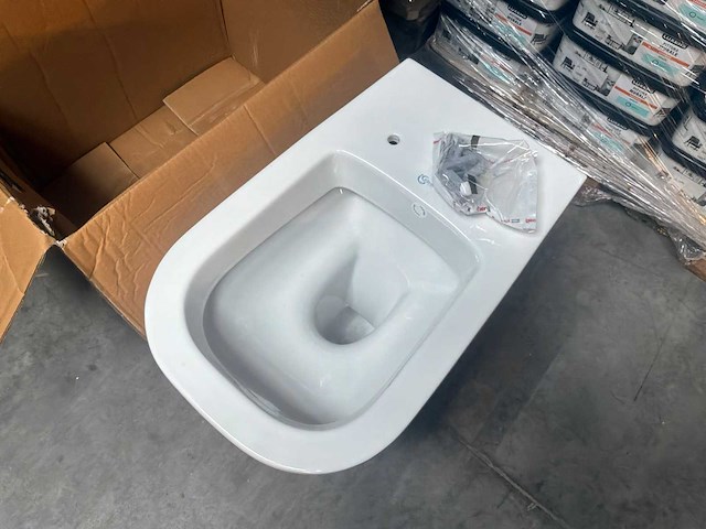 Ideal standard toilet - afbeelding 1 van  4