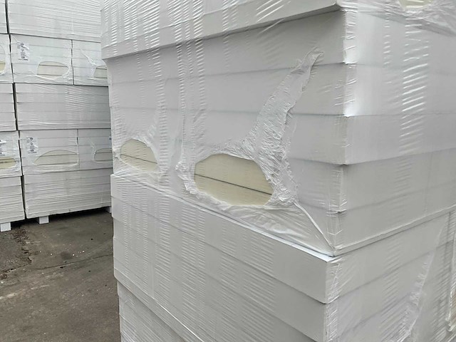 Idelco a-therm roof isolatiepanelen 100 mm dikte (50x) - afbeelding 2 van  4