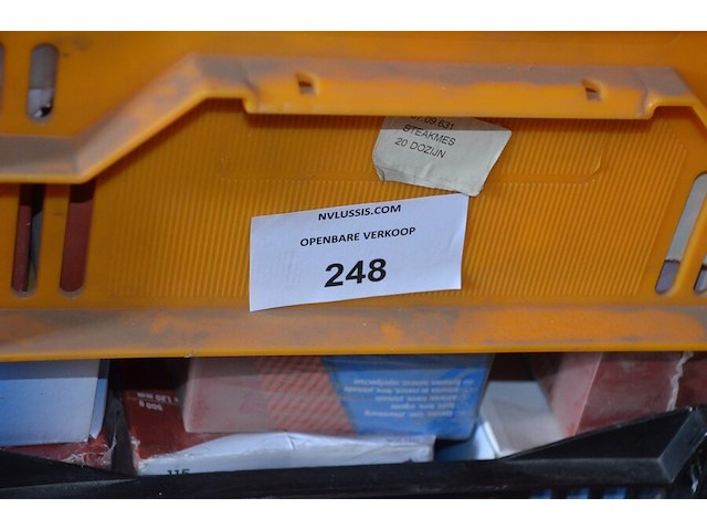 Idem lot 247 - afbeelding 1 van  1