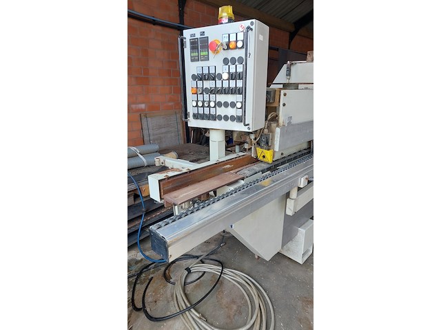 Idm idimatic / 44 kantenlijmer/afplakmachine - afbeelding 26 van  28