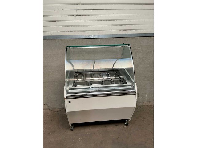 Ifi - schepijsvitrine - afbeelding 2 van  7