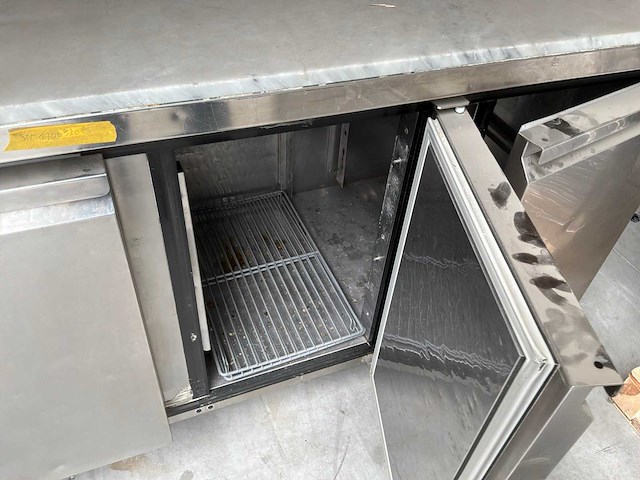 Iglu - mobiele koeltafel met ingebouwde saladette - afbeelding 3 van  5