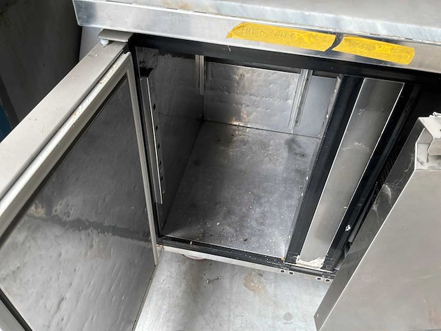 Iglu - mobiele koeltafel met ingebouwde saladette - afbeelding 2 van  2