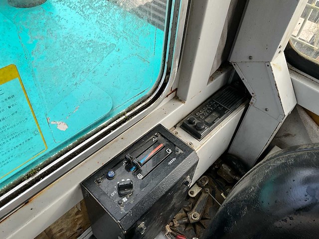 Ihi ic70 rupsdumper - afbeelding 19 van  23