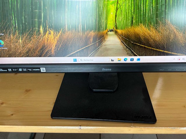 Iiyama en philips - 3x iiyama e2282hd / 5x iiyama e2283hs / 1x iiyama e2283h / 5x philips 220s4l / 2x philips 220s2 / 4x philips 220sw9 - set 4 van 20 monitoren - afbeelding 3 van  16