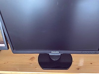 Iiyama en philips - 3x iiyama e2282hd / 5x iiyama e2283hs / 1x iiyama e2283h / 5x philips 220s4l / 2x philips 220s2 / 4x philips 220sw9 - set 4 van 20 monitoren - afbeelding 14 van  16