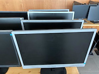 Iiyama en philips - 3x iiyama e2282hd / 5x iiyama e2283hs / 1x iiyama e2283h / 5x philips 220s4l / 2x philips 220s2 / 4x philips 220sw9 - set 4 van 20 monitoren - afbeelding 9 van  16