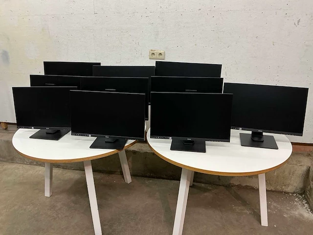 Ìiyama monitor met staander (10x) - afbeelding 1 van  14