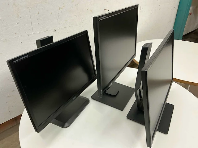 Ìiyama monitor met staander (3x) - afbeelding 6 van  6
