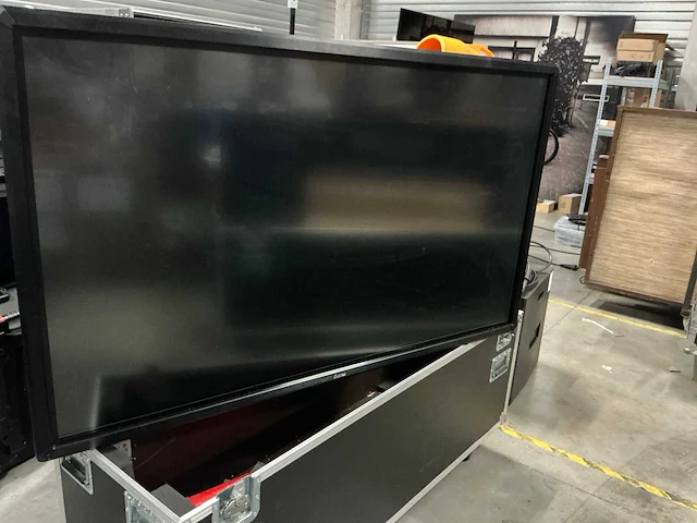 Iiyama prolite te6568mis – touchscreenmonitor met 20-punts multitouch - afbeelding 1 van  8
