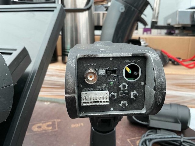 Iiyama videocamera bewaking met 2 monitoren - afbeelding 3 van  3