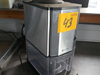 Ijsblok crusher + vriezer - afbeelding 1 van  4