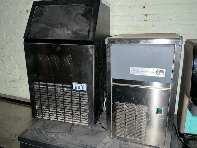 Ijsblokjesmachine (2x) - afbeelding 2 van  4