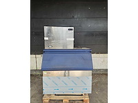 Ijsblokjesmachine met storagebin