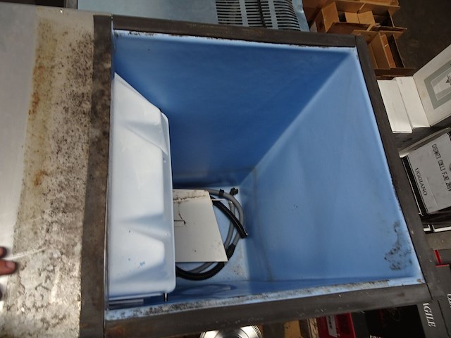 Ijsblokkenmachine hoshizaki - afbeelding 4 van  7
